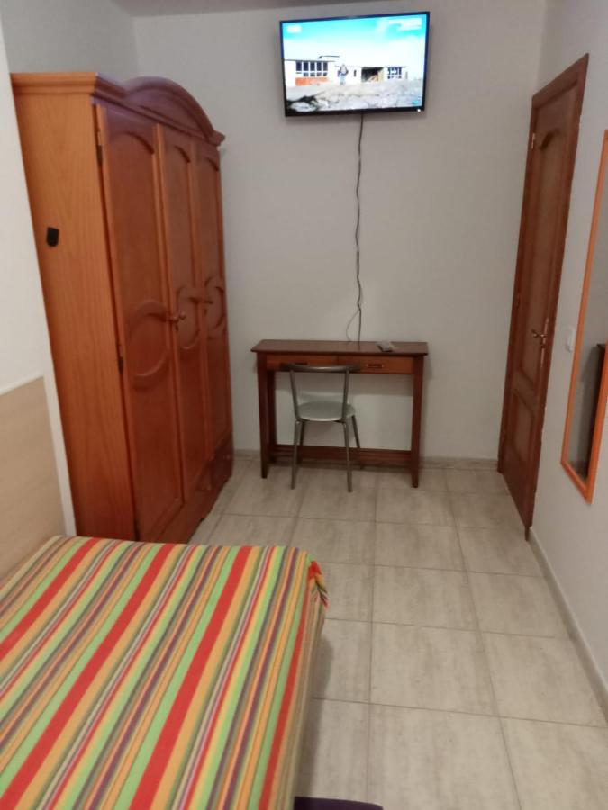 Alojamiento Playa Chica, Los Pozos Habitaciones 罗萨里奥港 外观 照片