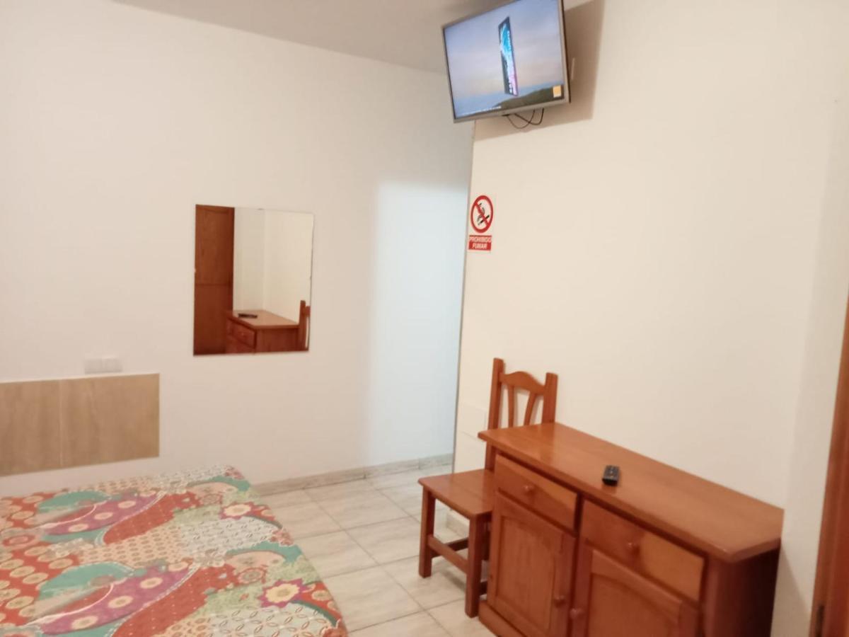 Alojamiento Playa Chica, Los Pozos Habitaciones 罗萨里奥港 外观 照片